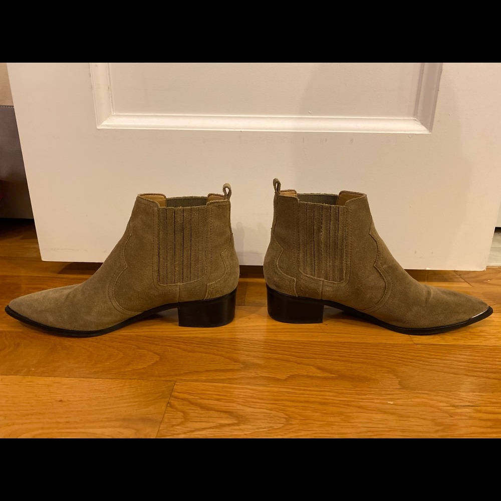 MARC FISHER - Brown Suede Boot